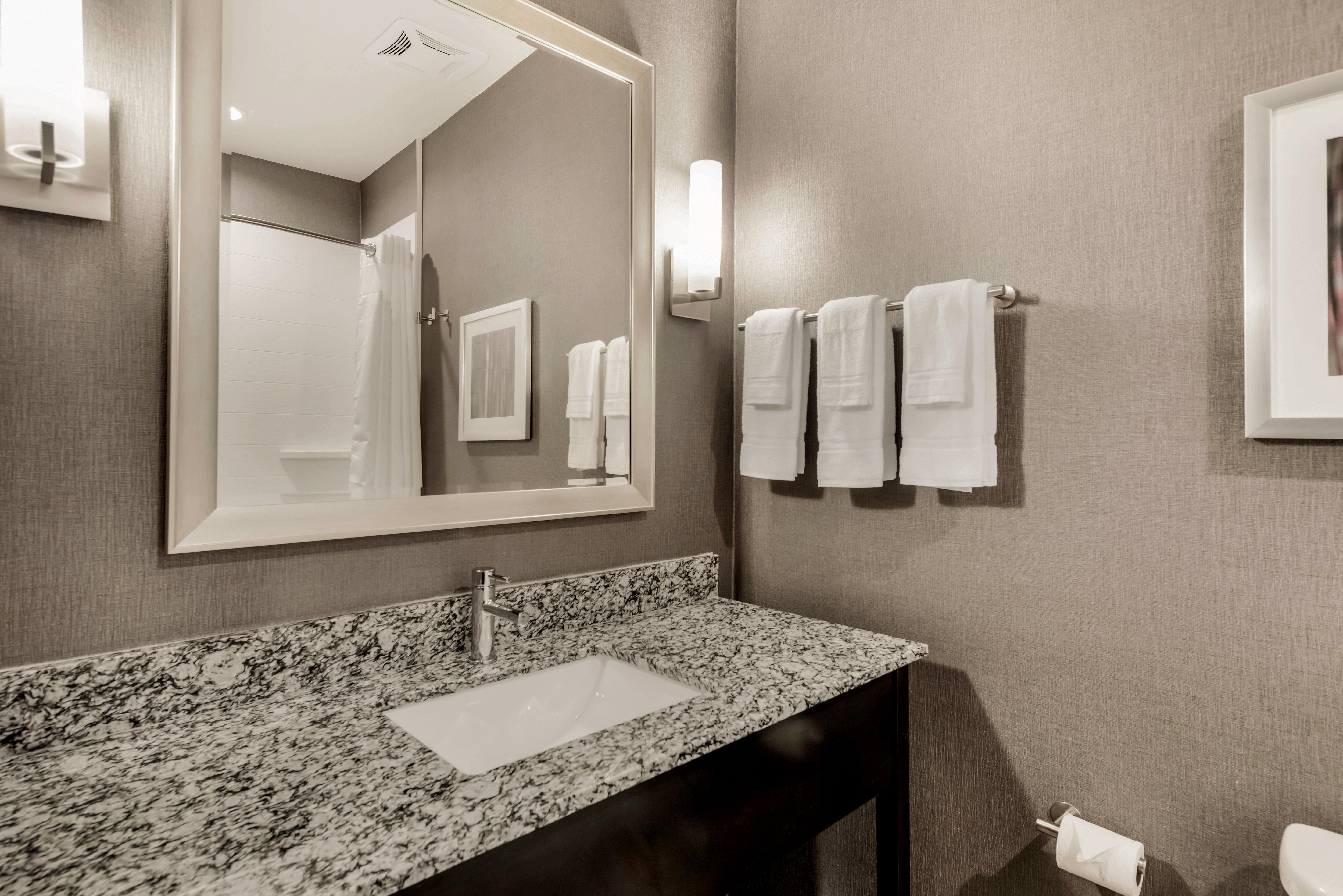 Holiday Inn Hotel & Suites Silicon Valley - Milpitas By Ihg Екстериор снимка
