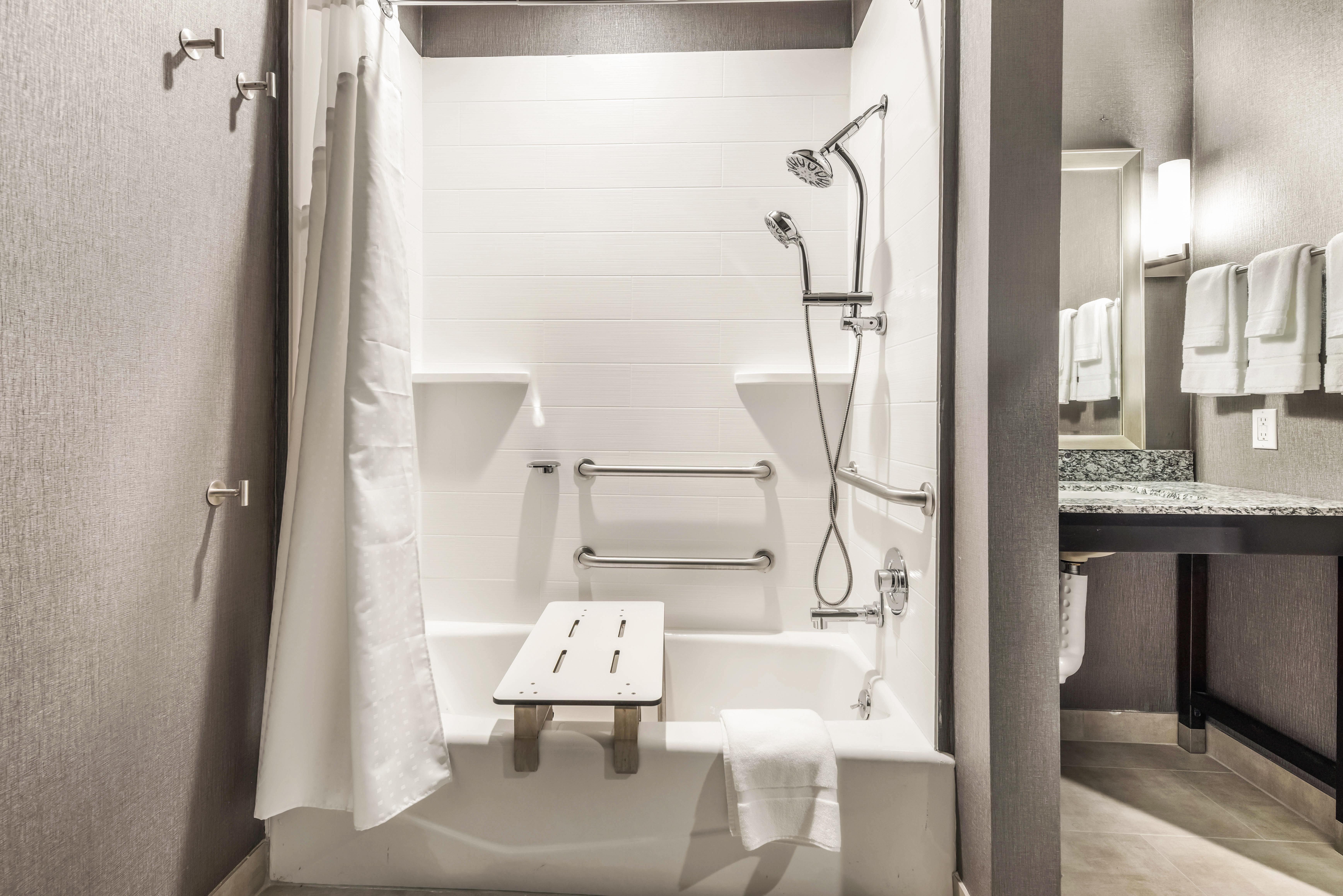 Holiday Inn Hotel & Suites Silicon Valley - Milpitas By Ihg Екстериор снимка