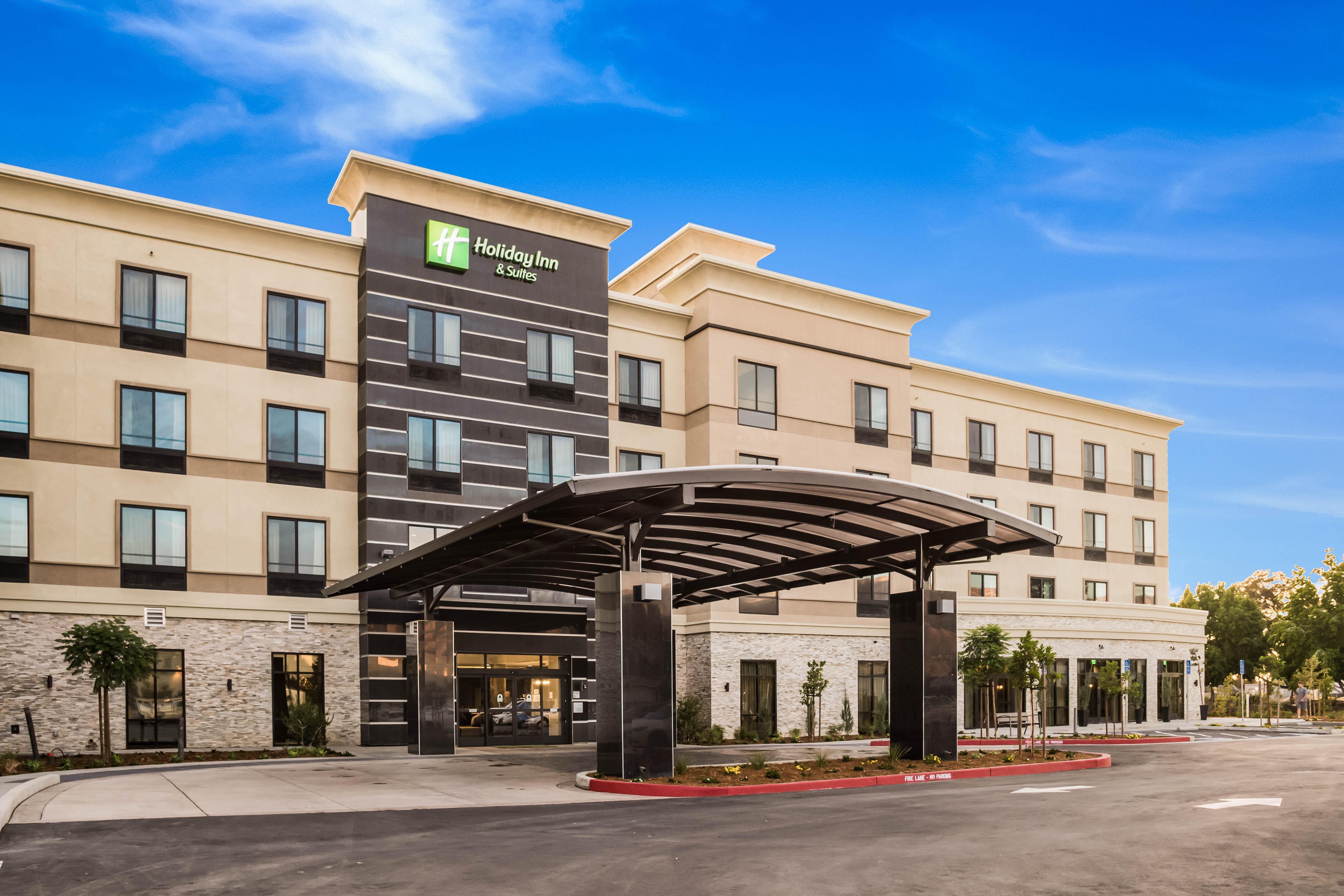 Holiday Inn Hotel & Suites Silicon Valley - Milpitas By Ihg Екстериор снимка